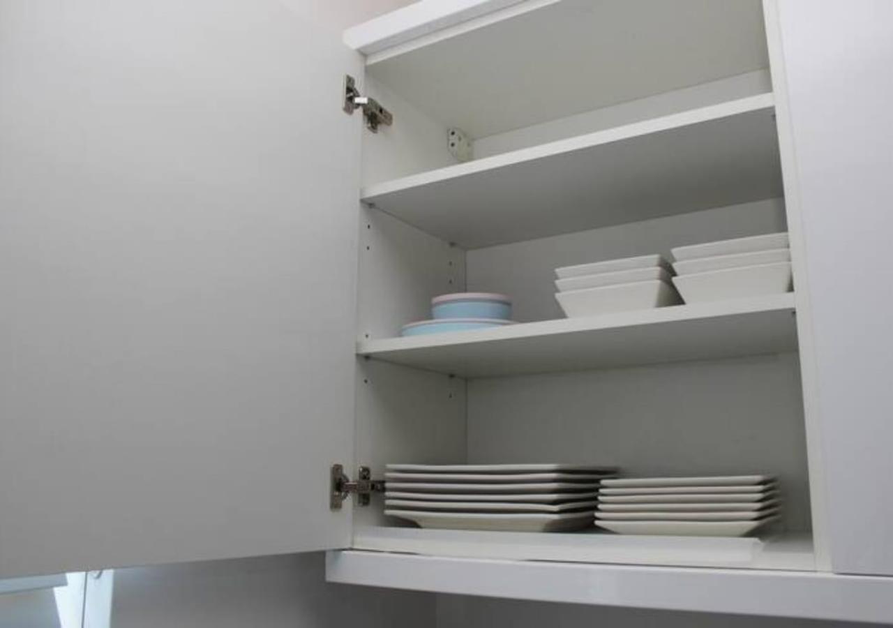 Newly Refurbished 3 Bed 2.5 Bath House In Staines Villa Buitenkant foto